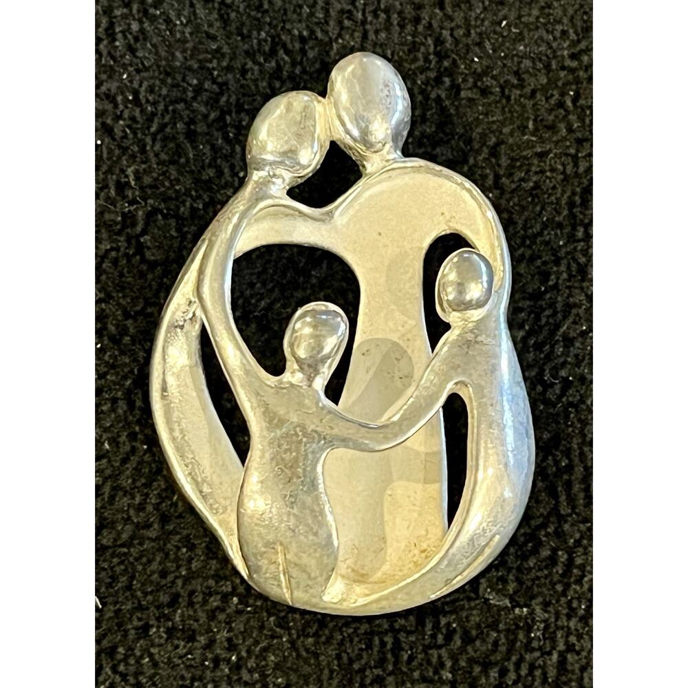 Vintage CAROLYN POLLACK 925 Sterling Silver Loving Family of 4 Pendant Signed